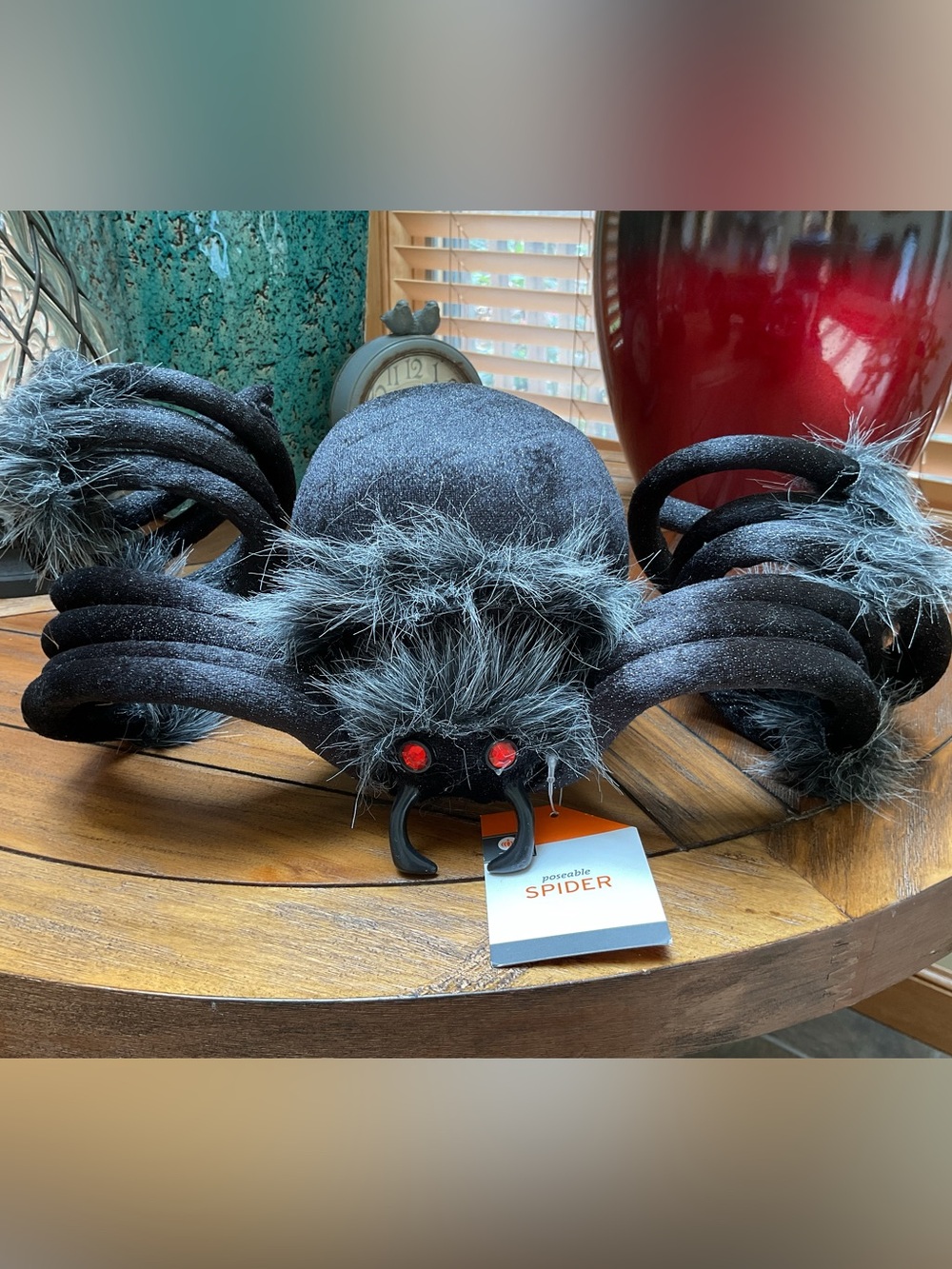 Poseable spider. NWT